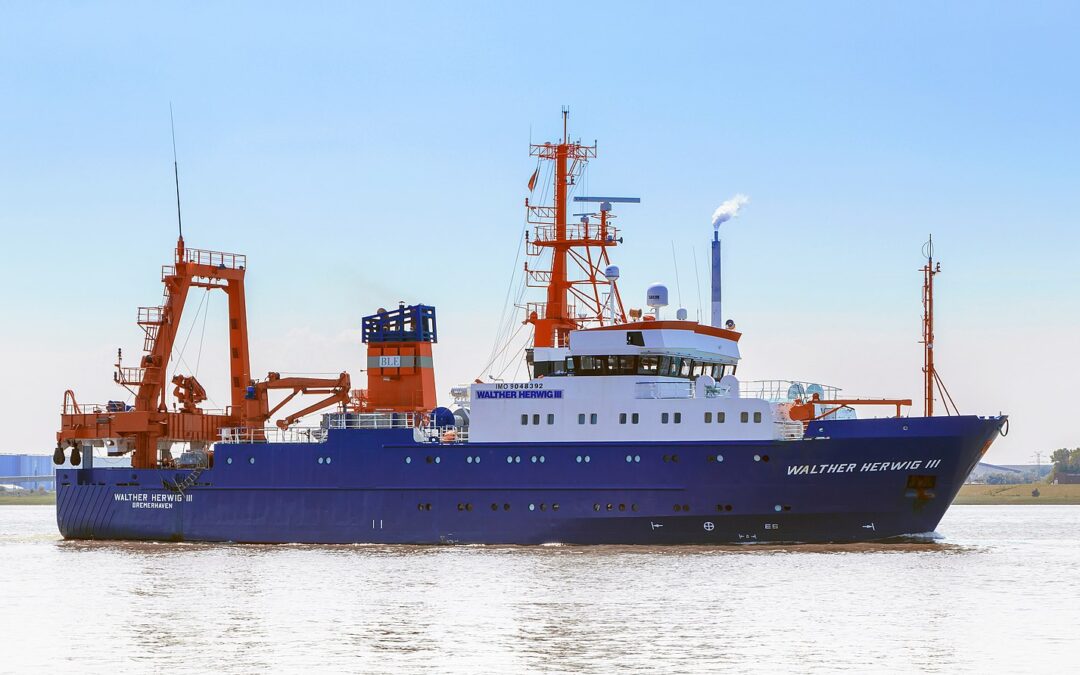 walther_herwig_III_forschungsschiff_wikimedia_commons